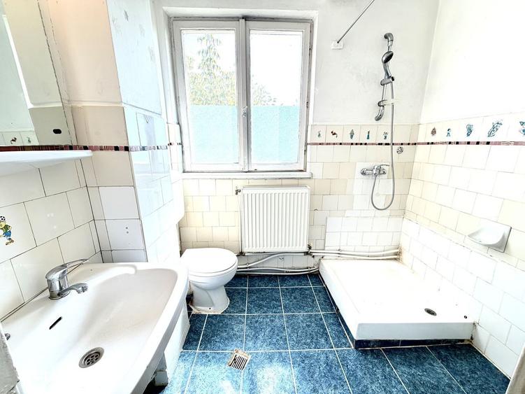 Apartament cu 3 camere decomandat în Banca Națională