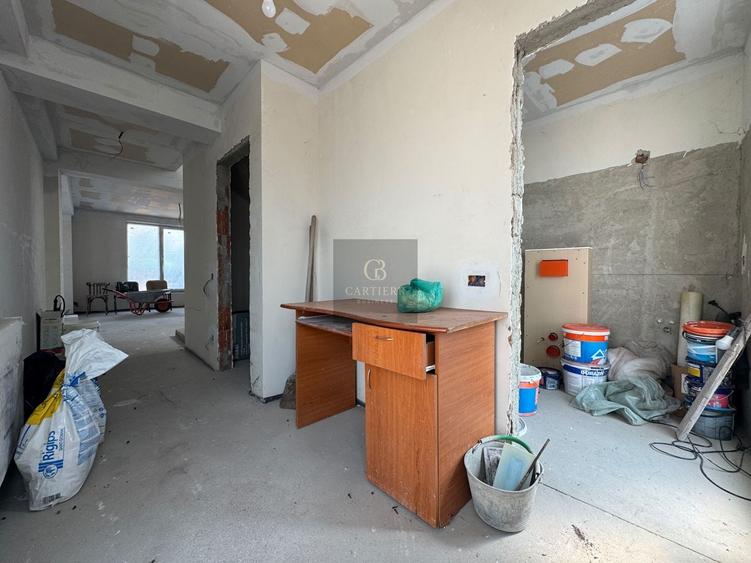 Casă individuală cu 4 camere cu Canalizare în Dimieni