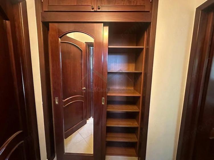 Apartament cu 2 camere decomandat în Filiași