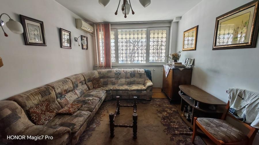 Vând Apartament 2 camere.zona Parcul Circului