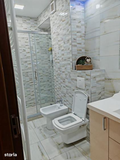 Apartament cu 3 camere în Tractorul