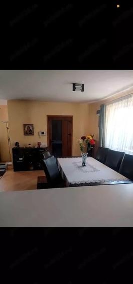 Casă individuală cu 5 camere cu Canalizare în Sânpetru