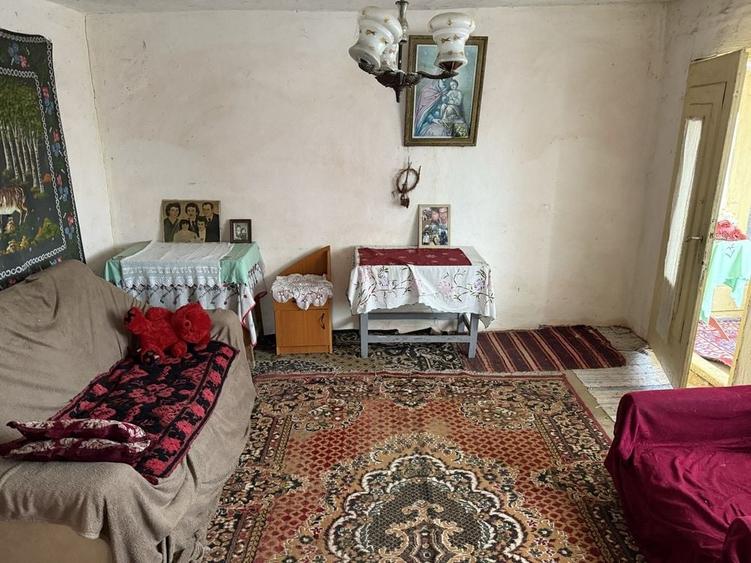 Casă cu 4 camere în Fântânele
