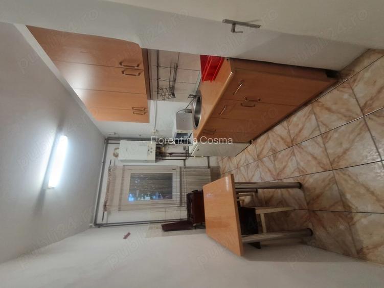 Apartament cu o camera decomandat vecin Complex studentesc etaj 1- cu centrala gaz