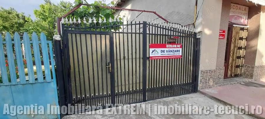 Casa cu 4 camere ?i 417mp teren in fa?a garii de sud din Tecuci - 12