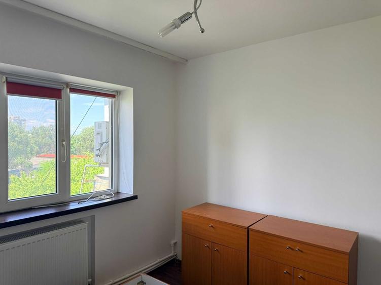 Apartament cu 2 camere decomandat în Exterior Vest