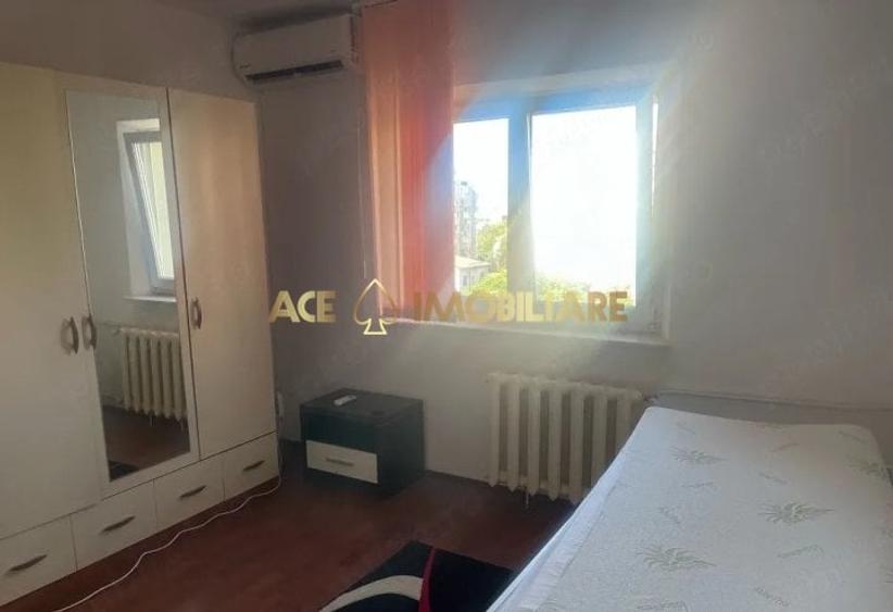 Apartament cu 4 camere decomandat, mobilat în Progresul