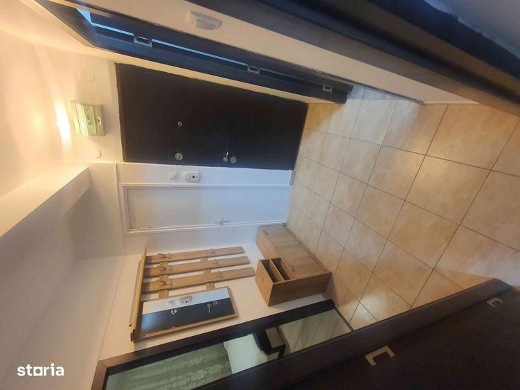 Apartament cu 2 camere decomandat în Eroii Revoluției