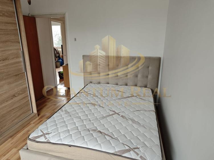 Apartament cu 3 camere semidecomandat, mobilat în Berceni — fotografia 1