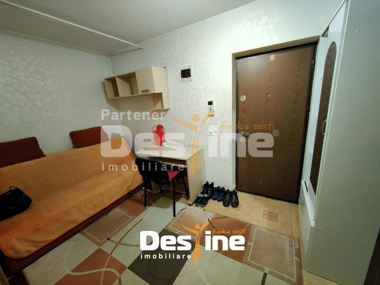 Garsonieră decomandată, mobilată în Vișani