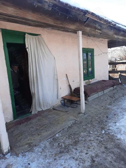 Casă cu 4 camere în Central