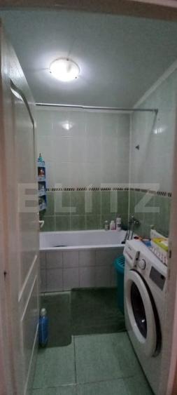 Apartament cu 2 camere semidecomandat, mobilat în Independenței