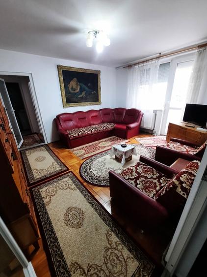 Apartament cu 2 camere decomandat în UTA