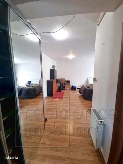 Apartament cu 2 camere semidecomandat, mobilat în Gruia