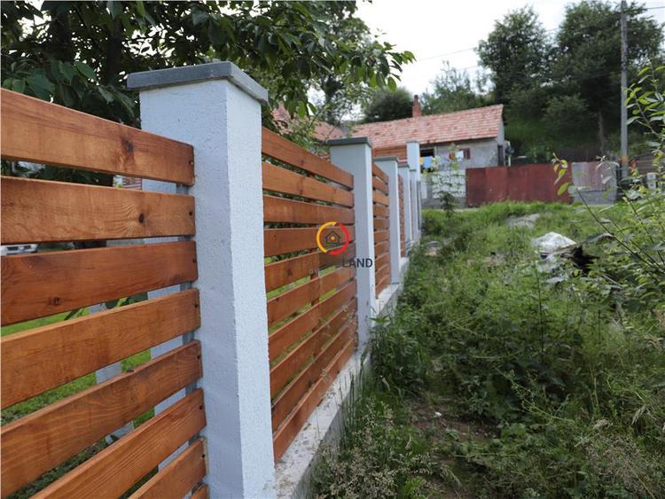 Teren Construcții intravilan de 2516 mp, în Moieciu