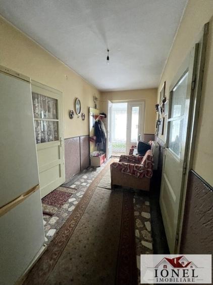 Casă individuală cu 3 camere cu Canalizare în Cetate