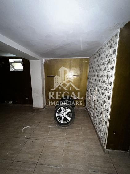 Garsonieră decomandată în Central