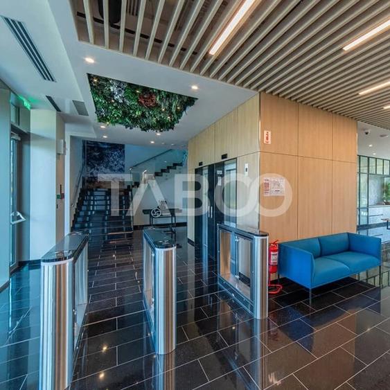 Spațiu comercial, de 1,550 mp, în Central