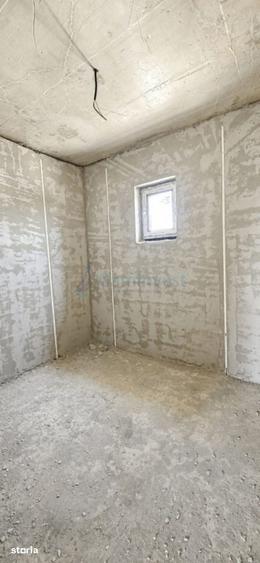 Casă cu 4 camere cu Teren 300 Mp în Sânmartin