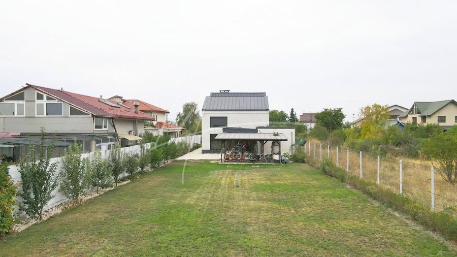 Casă individuală cu 5 camere cu Canalizare în Cernica