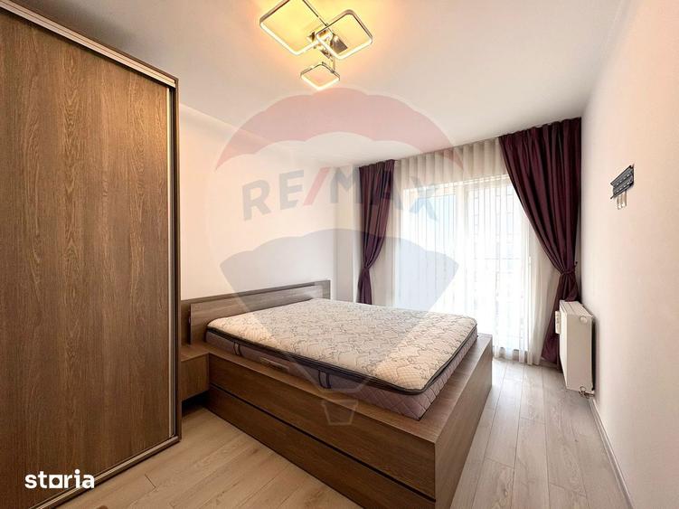 Apartament cu 3 camere decomandat, mobilat în Tractorul