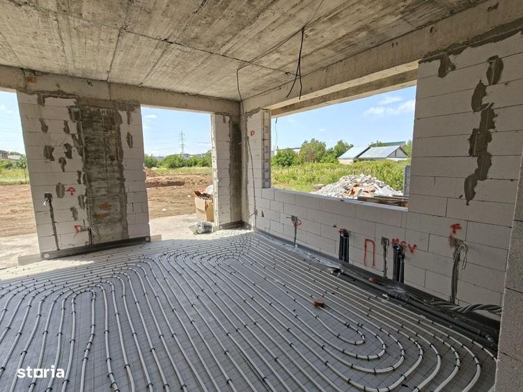 Casă cu 4 camere în Central