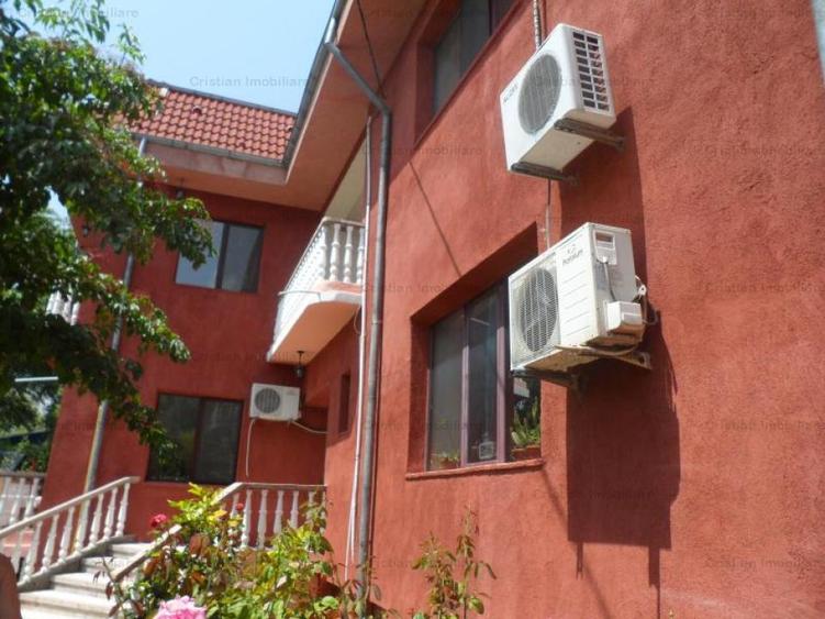 Casă cu 19 camere cu Canalizare în Central