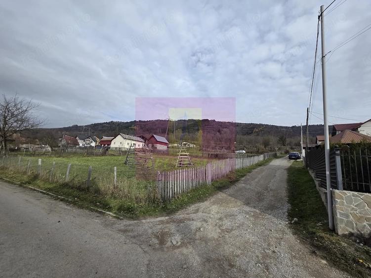 Casă cu 4 camere cu Teren 475 Mp în Valea Doftanei