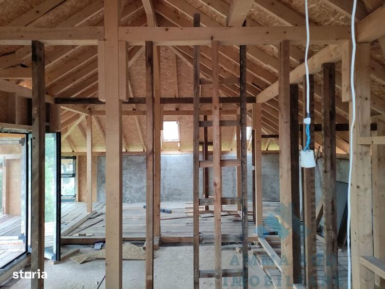 Casă cu 4 camere cu Teren 700 Mp în Furnica