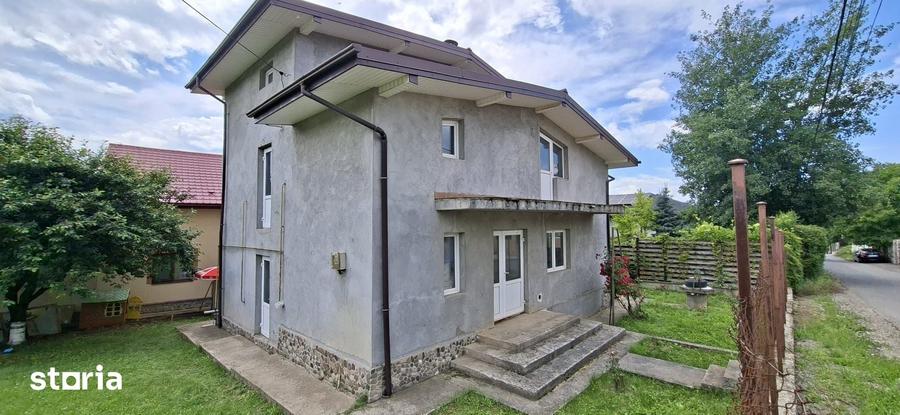 Casa P+1+M la gri, intabulata, cu utilitati, Bucium Str. Teascului - 1