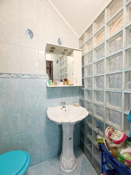 Apartament cu 4 camere semidecomandat în Complex Studențesc