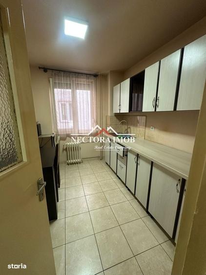 Apartament cu 3 camere decomandat în Ultracentral