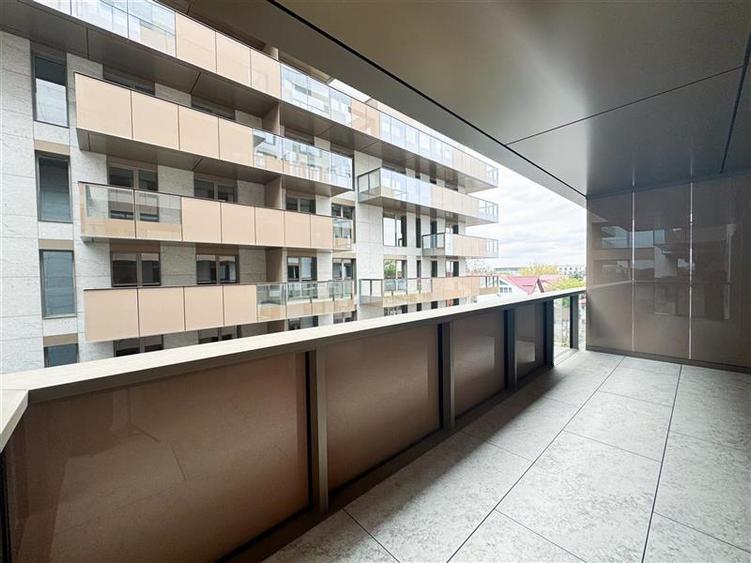 Apartament cu 3 camere decomandat în Iancu Nicolae