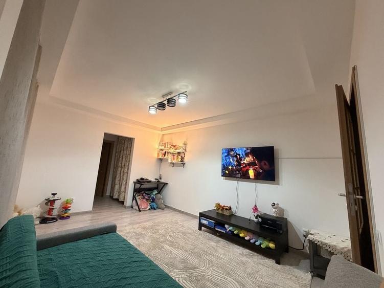 Apartament cu 2 camere semidecomandat în Nord