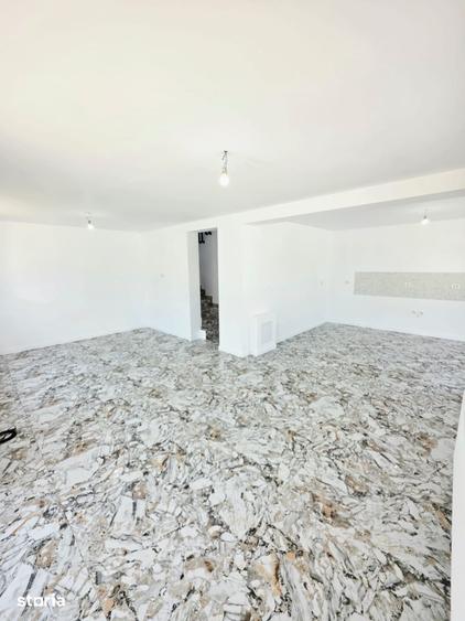 Casă cu 4 camere cu Teren 344 Mp în Berceni