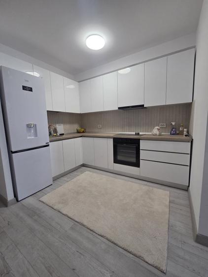 Apartament cu 2 camere decomandat în Vitan