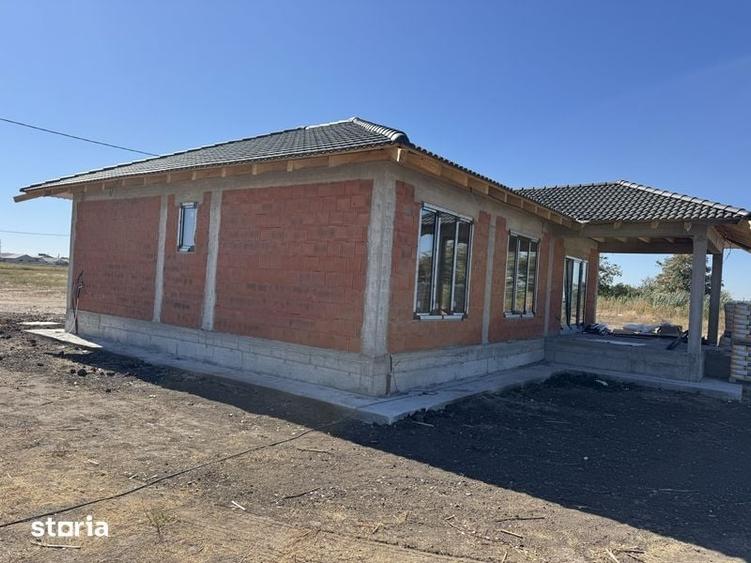 Casă cu 3 camere cu Teren 100 Mp în Sântandrei