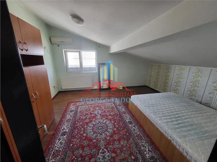 Apartament cu 2 camere decomandat în Roșu