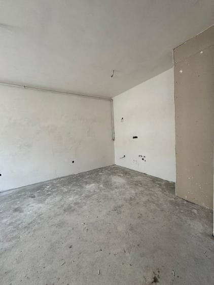 apartament cu 2 camere,balcon si parcare, zona Eroilor - 7