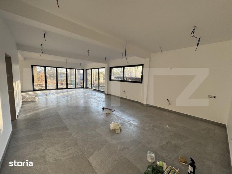 Casă cu 6 camere cu Teren 1023 Mp în Ghercești