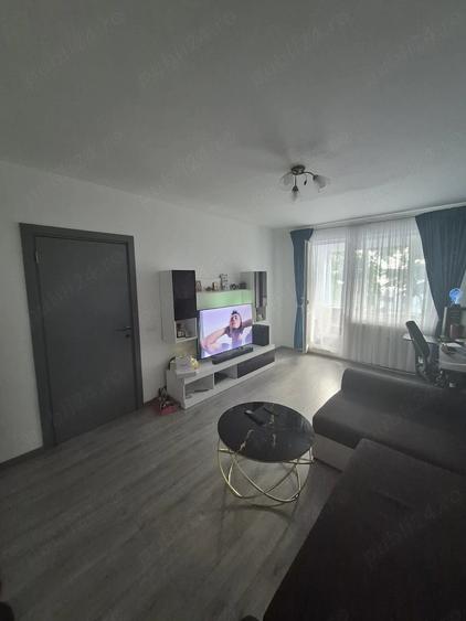 Apartament cu 2 camere decomandat în Doamna Ghica