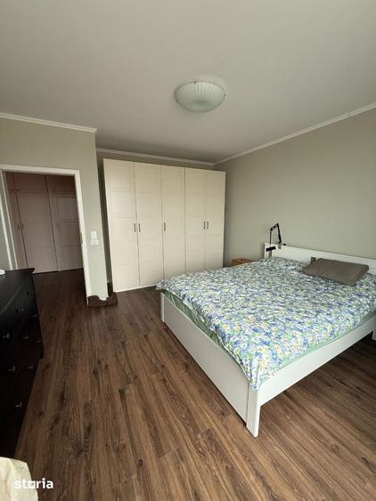 Apartament cu 3 camere, mobilat în Sud