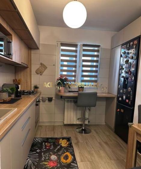 Apartament cu 2 camere decomandat, mobilat în Brâncoveanu