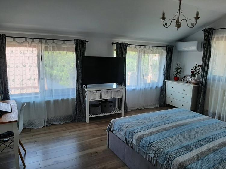 Casă individuală cu 5 camere cu Teren 600 Mp în Răcari