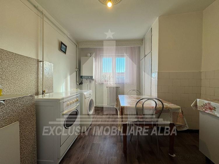 Apartament cu 2 camere semidecomandat, mobilat în Cetate — fotografia 1