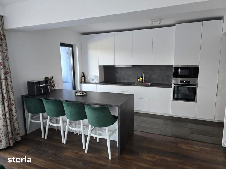 Apartament cu 3 camere în Zorilor