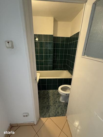 Spațiu comercial, de 65 mp, în Gara de Nord