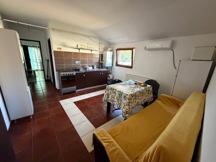 Apartament cu 2 camere decomandat, mobilat în UMT
