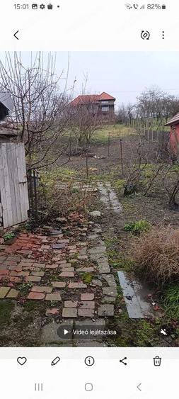 Casă cu Teren 1189 Mp în Central
