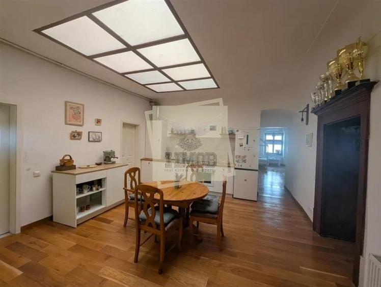 Apartament cu 3 camere decomandat, mobilat în Aeroport
